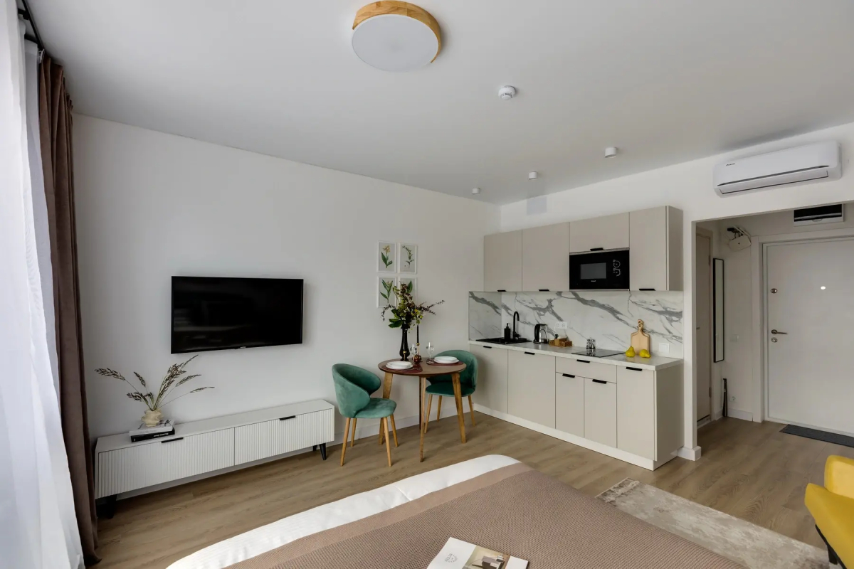 Квартира Уютная дизайнерская студия у метро Аминьевская