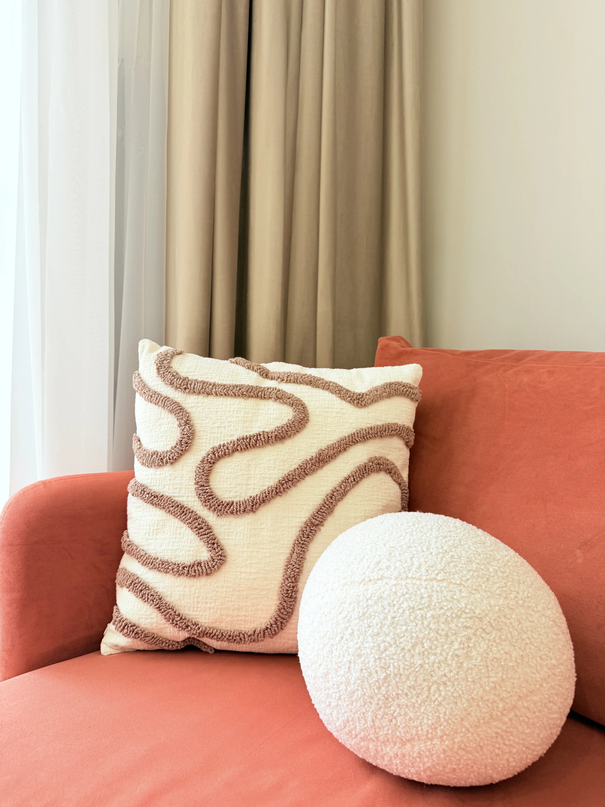 Квартира Роскошная двухкомнатная квартира в сталинке с видом на Аллею Героев