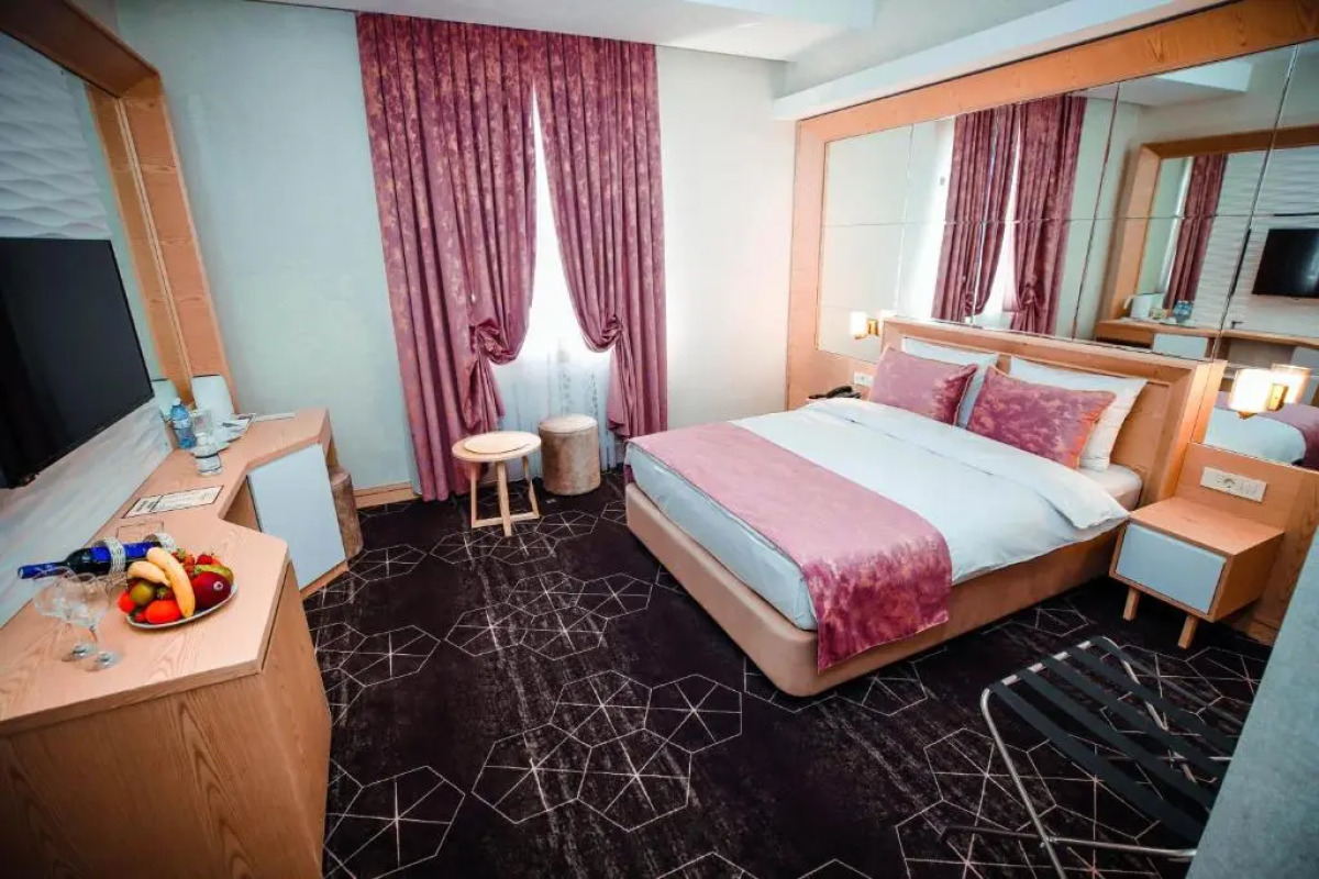 Отель Regal Inn Badamdar