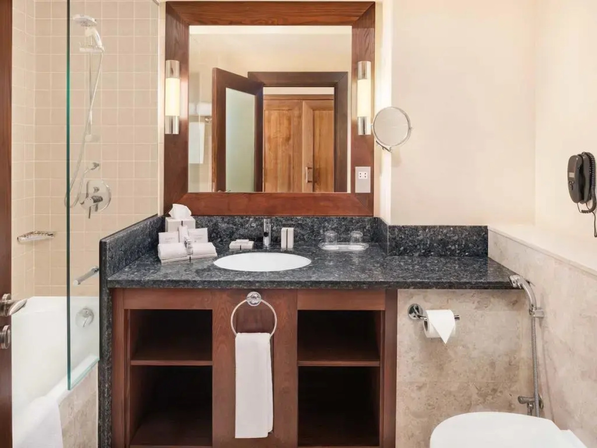 Курортный отель JA The Resort - JA Lake View