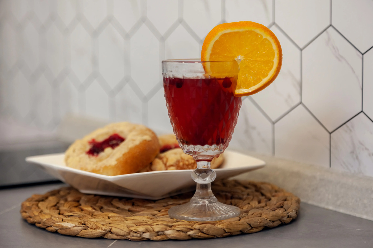 Квартира Комфортная студия на Комарова