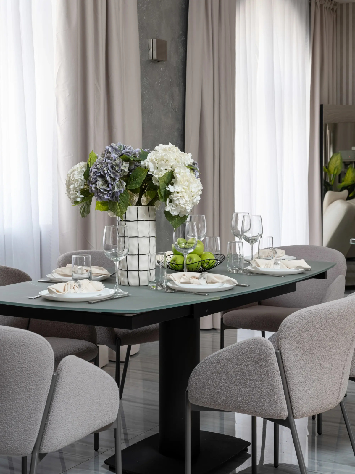 Квартира GM Apartments Трехкомнатные на Новинском бульваре