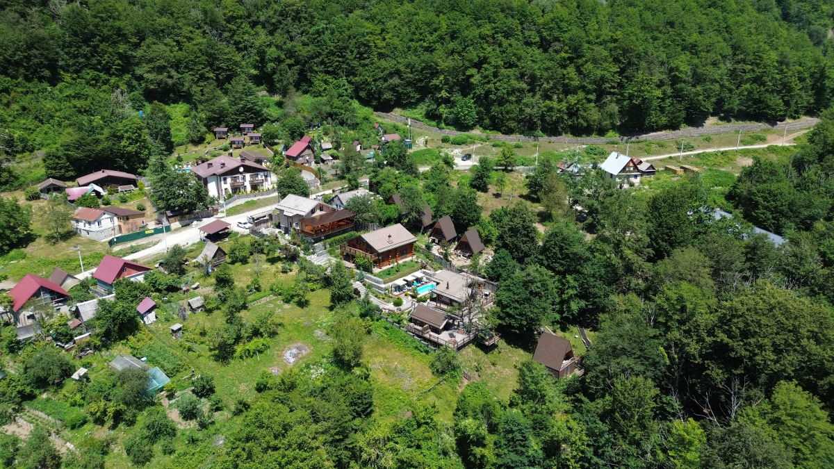 HILLS1200. Резиденция. Глэмпинг. Бани.