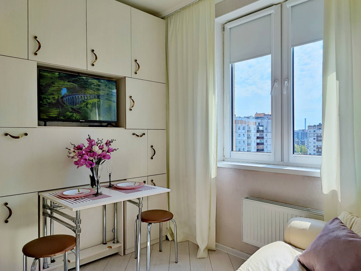 Апартаменты однокомнатная квартира на Фермора район "Сельма"