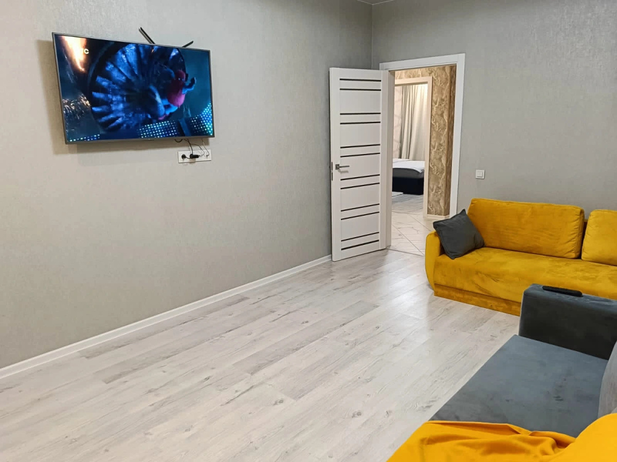 Квартира Теплая двухкомнатная квартира