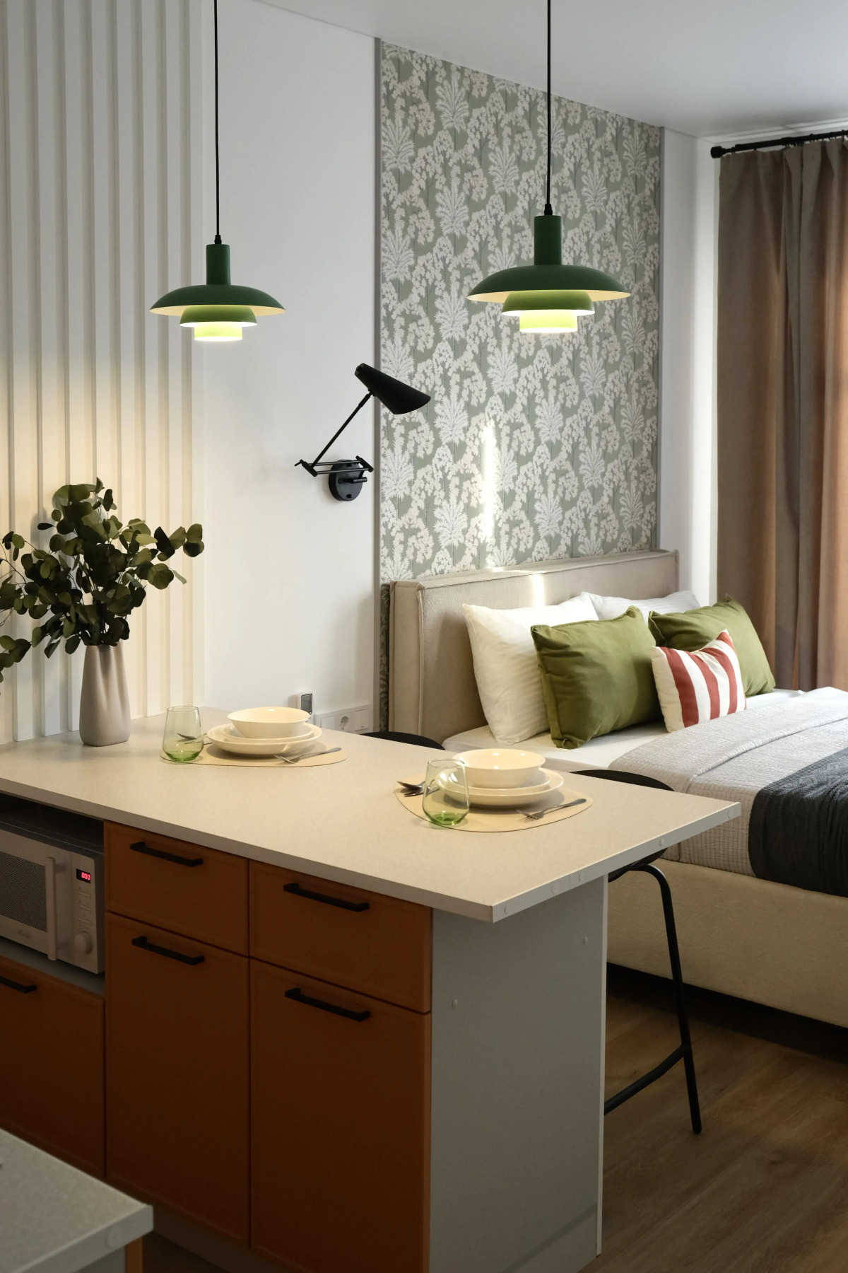 Апартаменты Студия Roomroom Краски