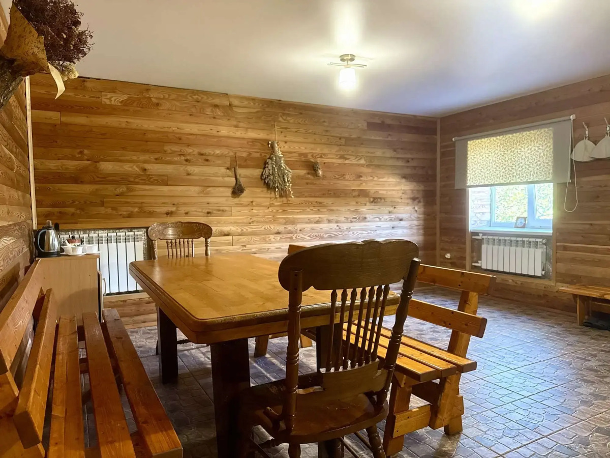 Thach from Travel Hotels Entourage