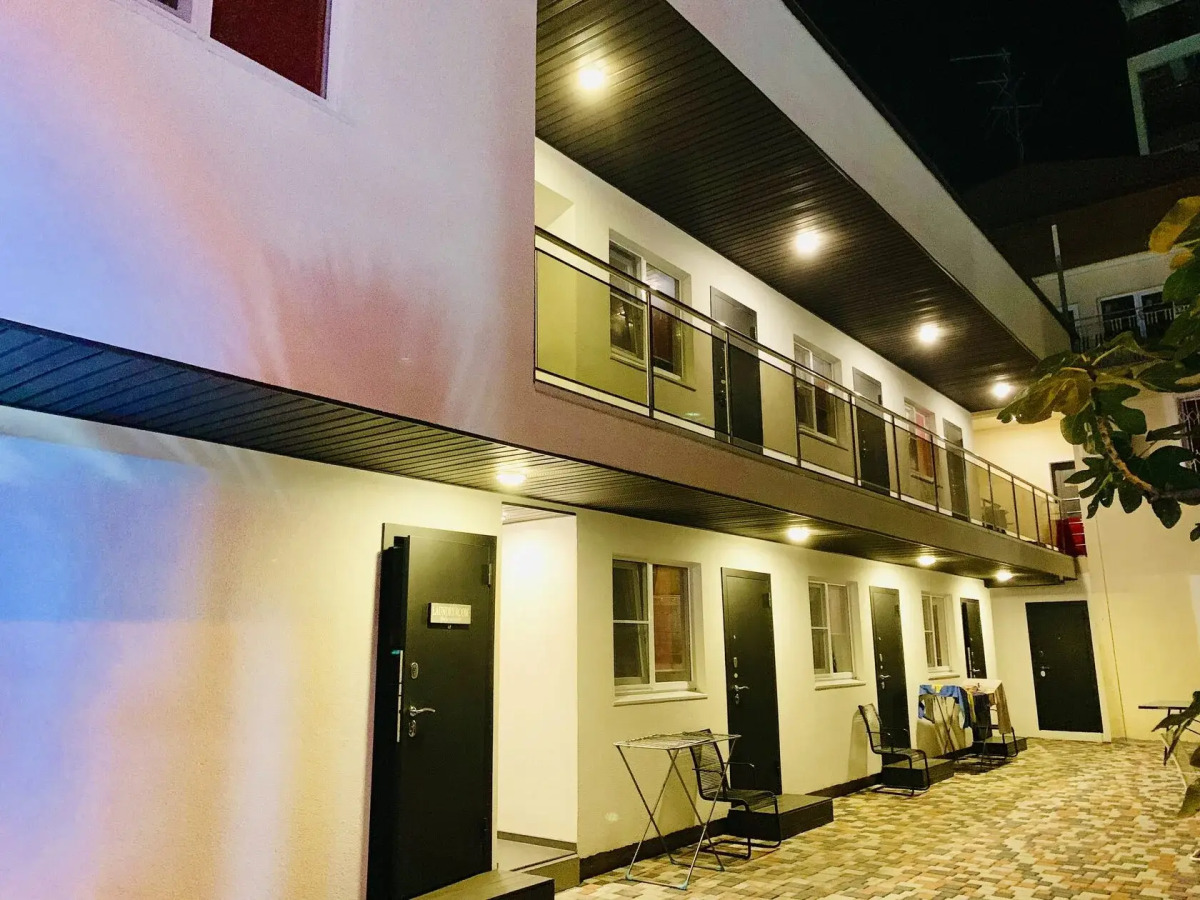 Отель Леонардо