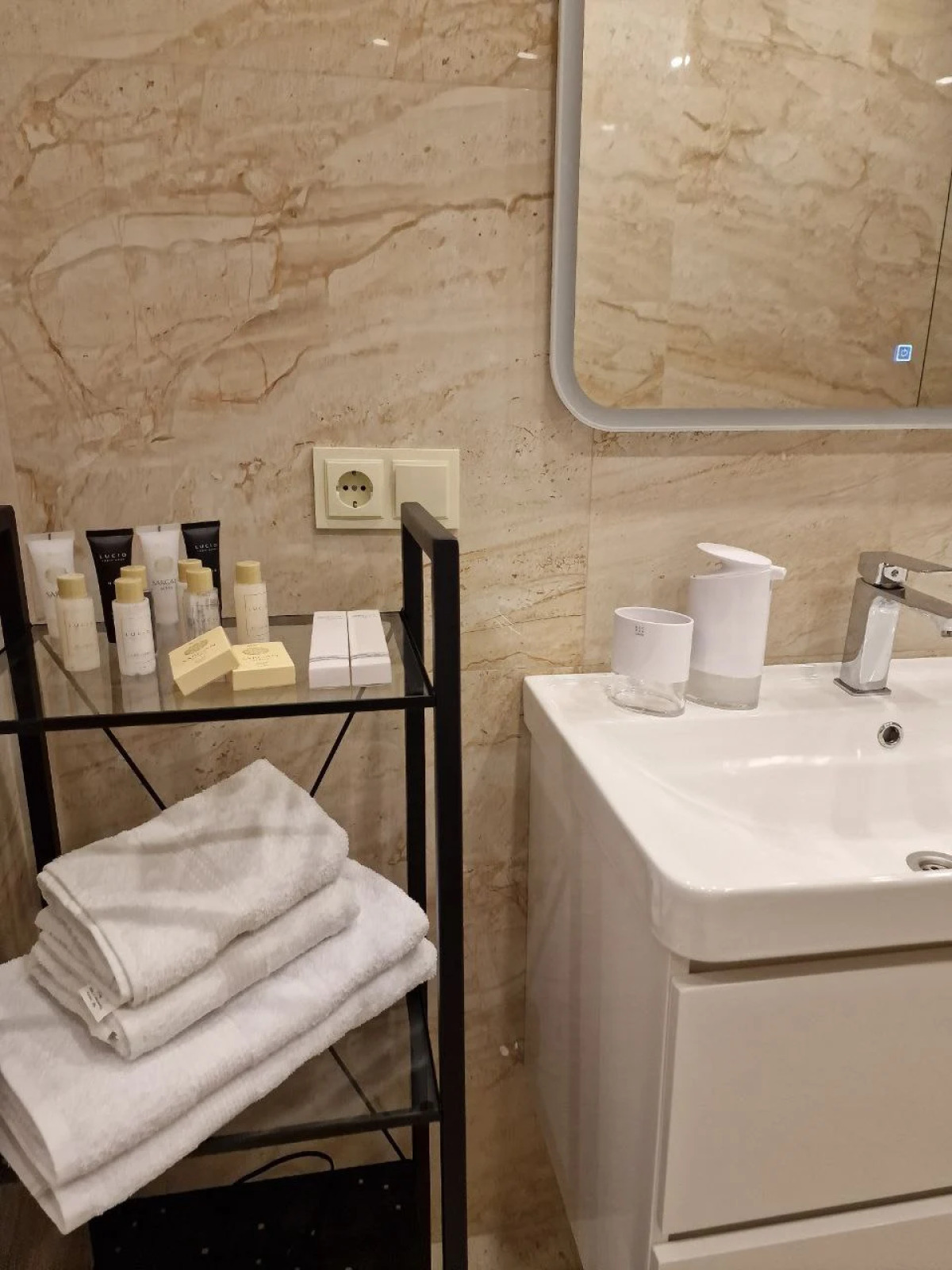 Квартира Flatirini Премиум Класса