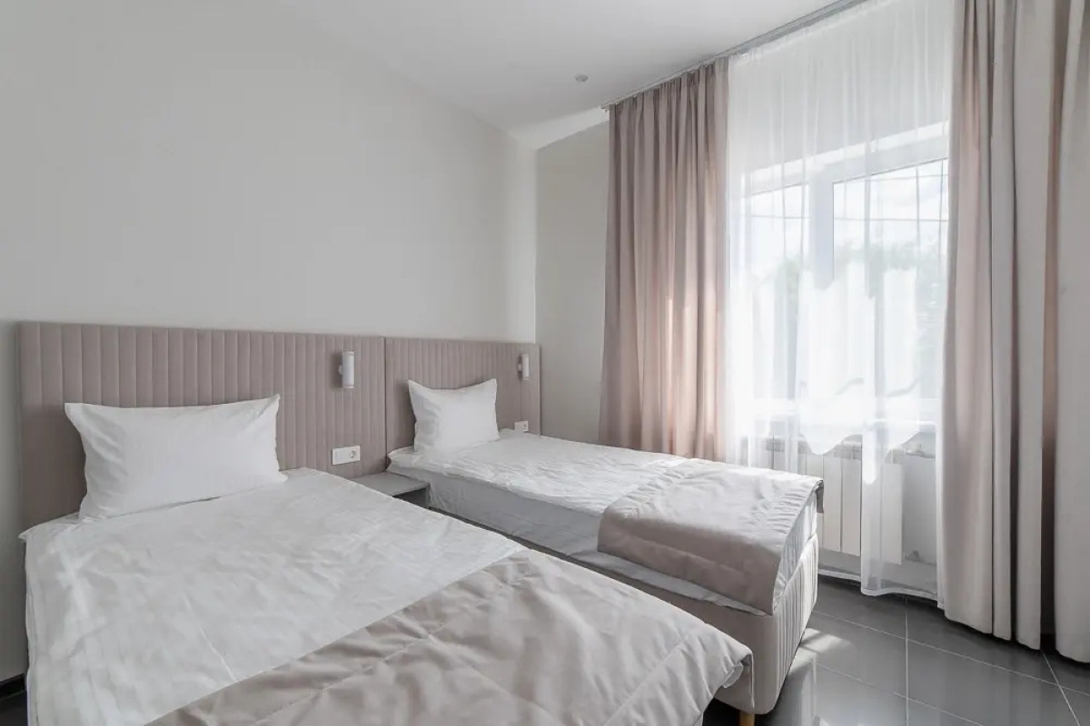 Апартаменты на Коммуны 2