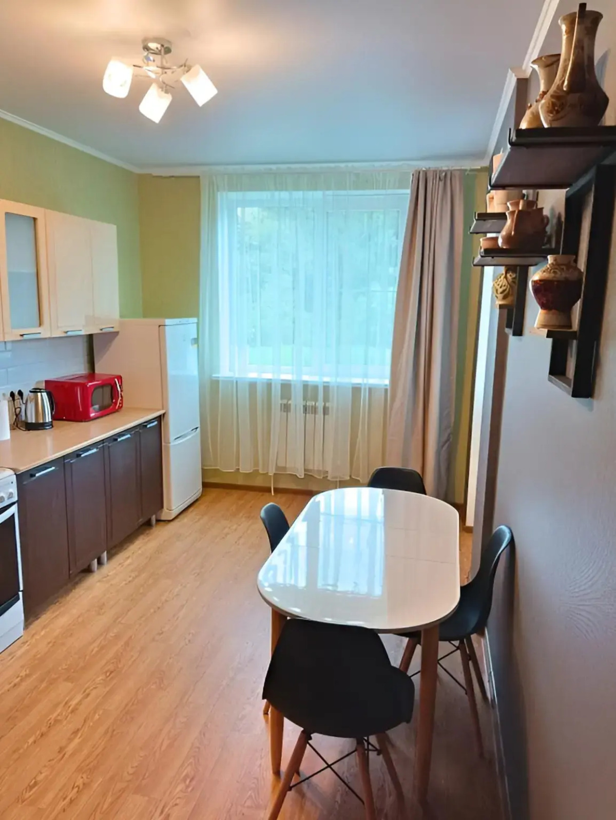 Апартаменты Двухкомнатные на втором этаже с балконом