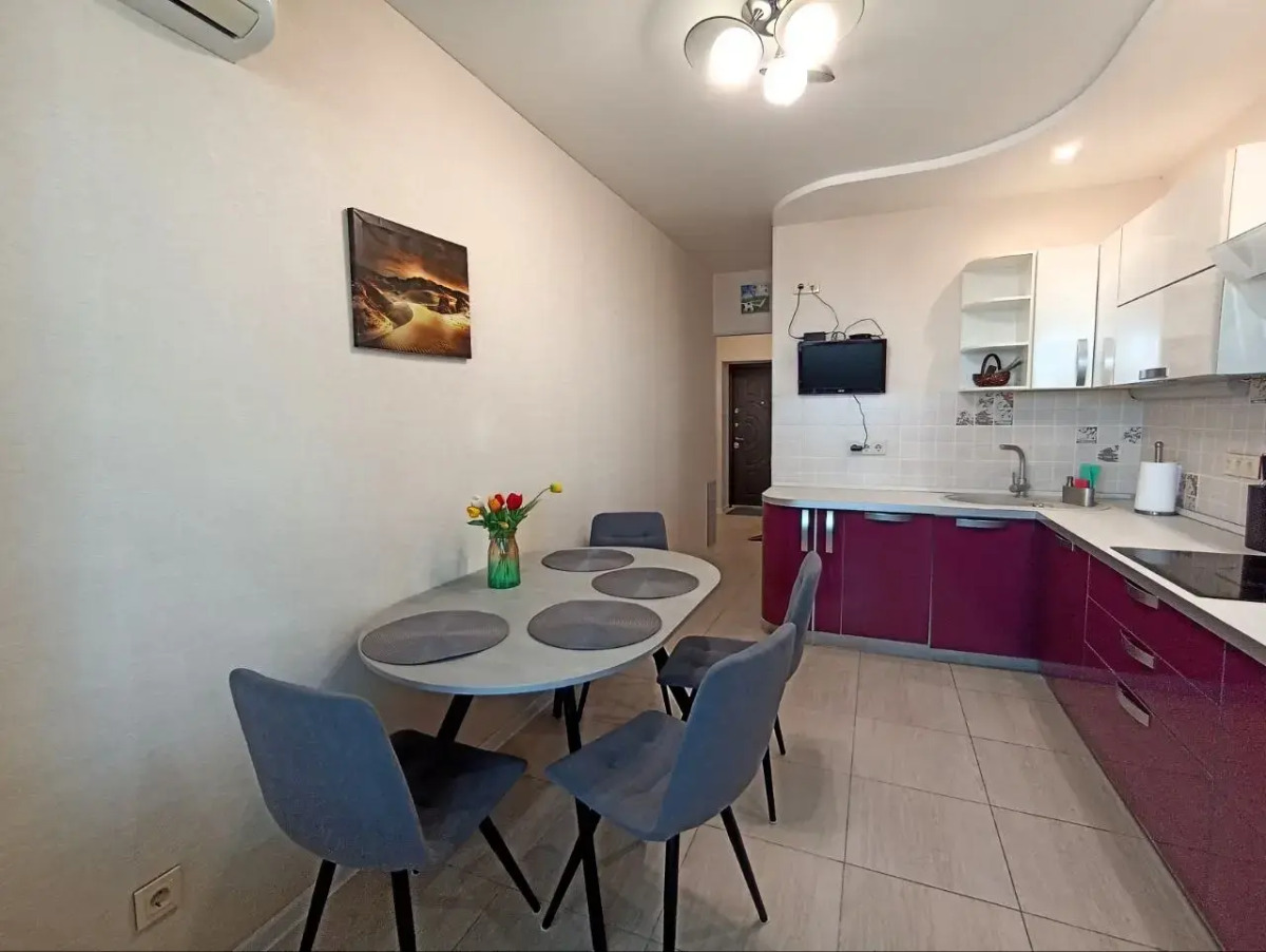 Квартира на бульваре 30- летия Победы