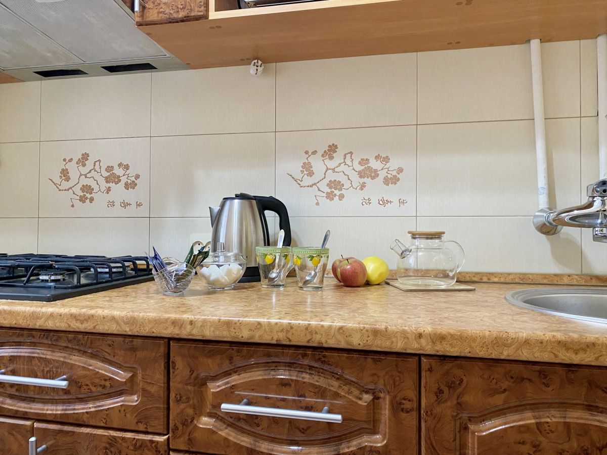 Квартира трехкомнатная рядом с цирком