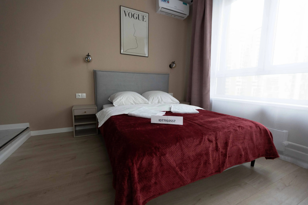 Апартаменты студия на Летчика Грицевца