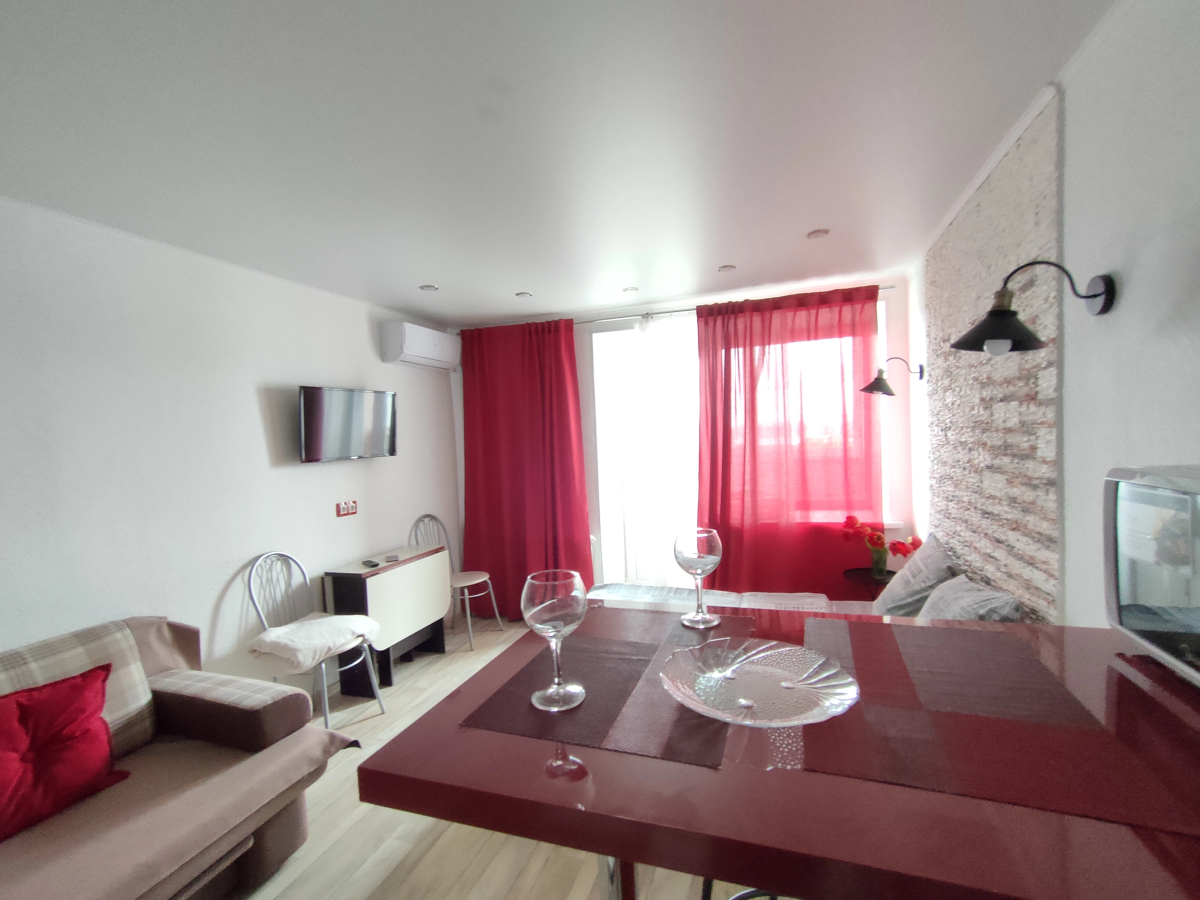 Апартаменты День & Ночь «Алые паруса»