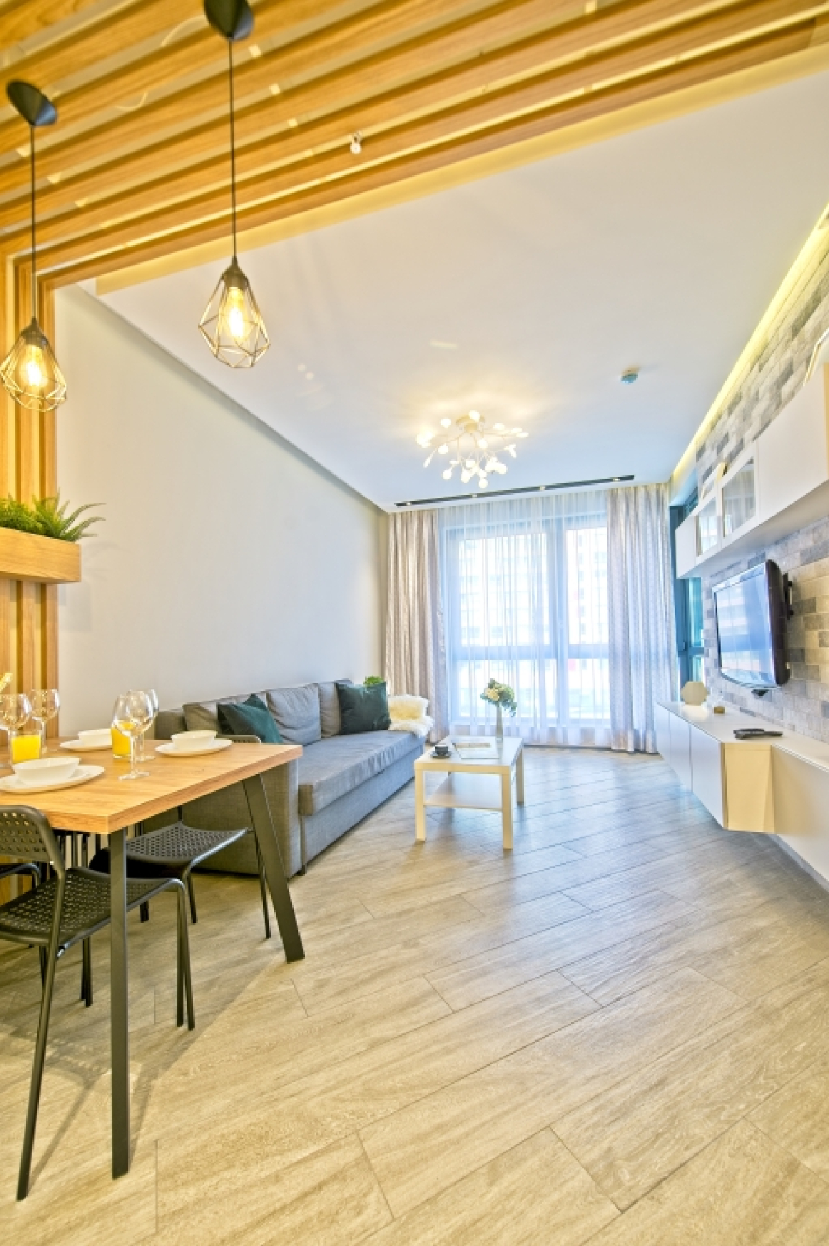 Апартаменты с Балконом Elite Apartments