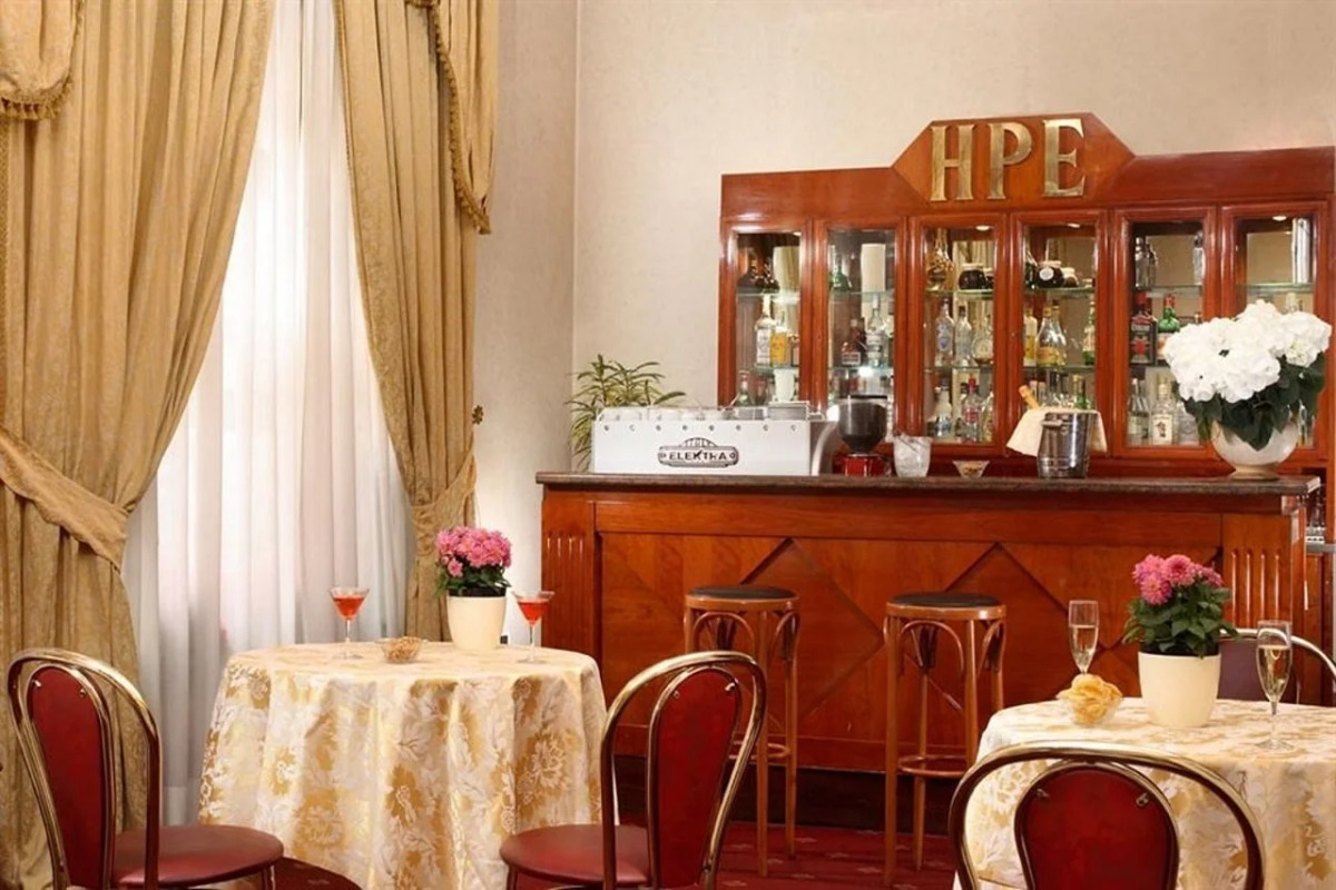 Отель Pace Helvezia