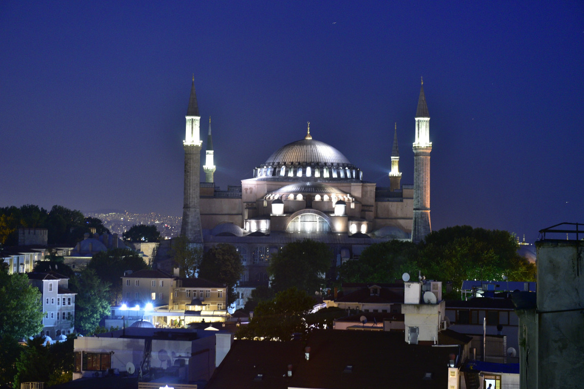 Отель Agora Life