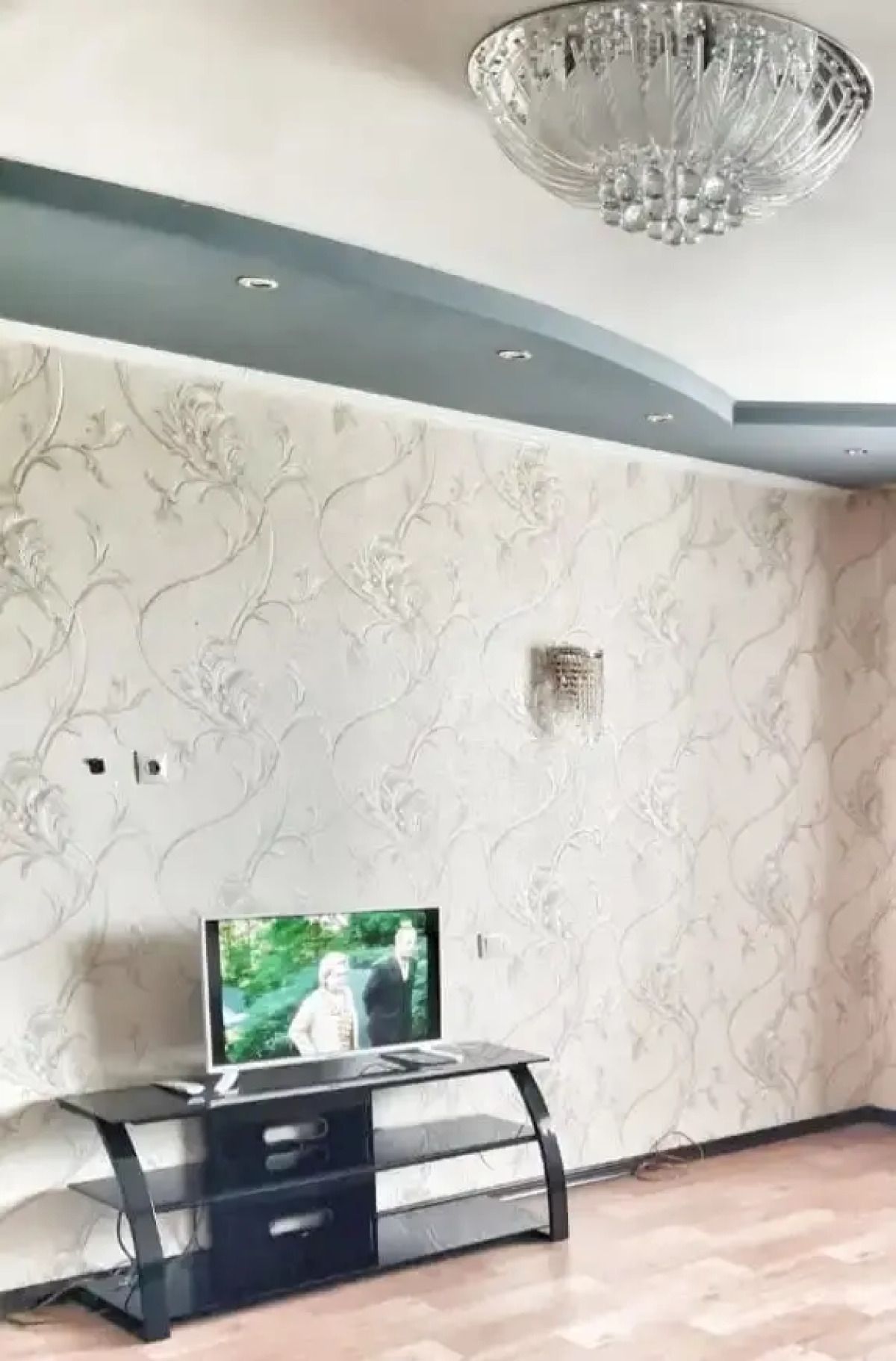 Апартаменты на улице Комарова 127Б