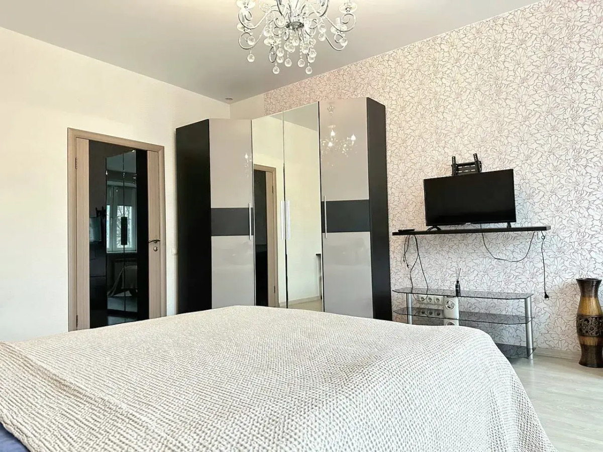 Квартира Трехкомнатная в центре на Орджоникидзе рядом с Набережной