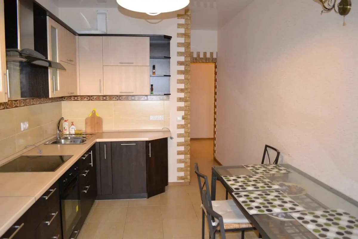 Апартаменты от Людмилы (Кольцовская 9)