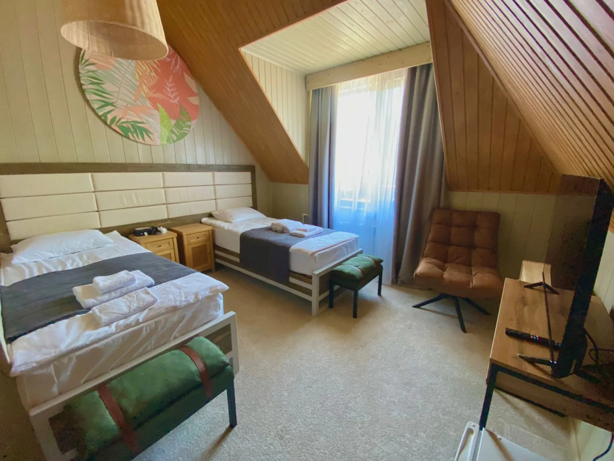 Отель Peak 2`322