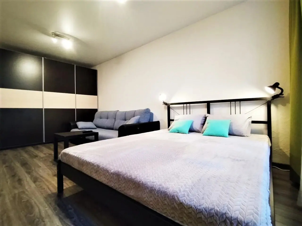 Апартаменты на улице Профсоюзной 118/2