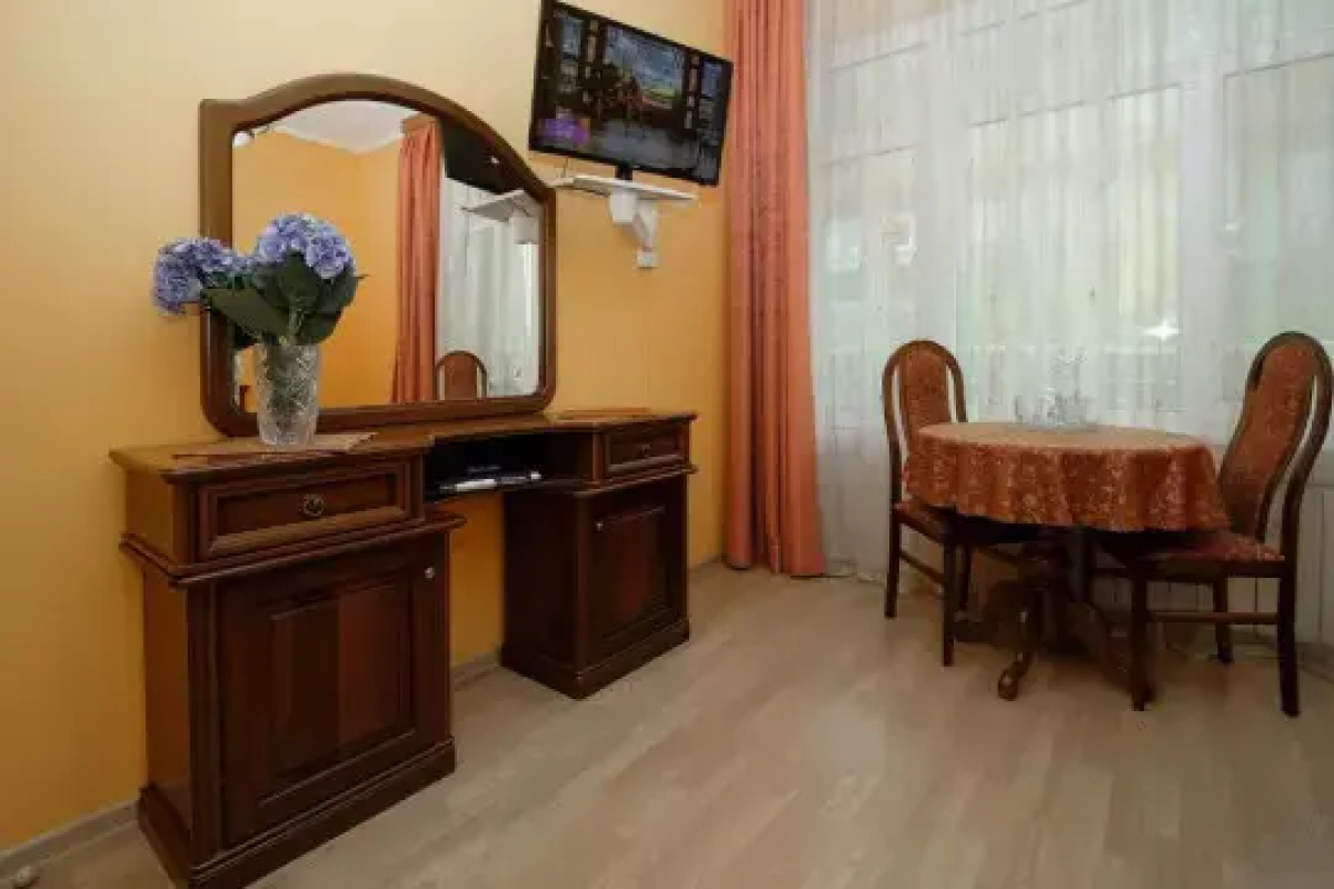 Отель Гостиница Лира