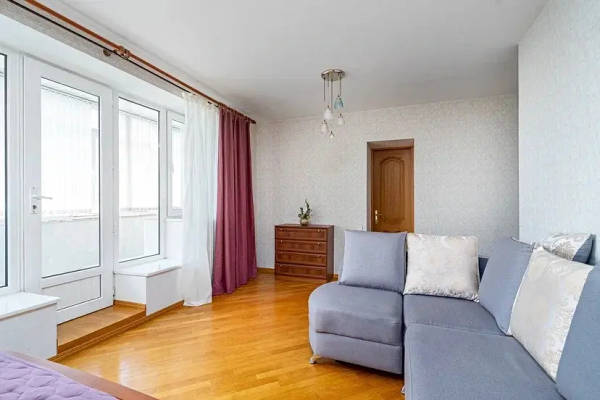 Апартаменты двухкомнатные сети VIZIT рядом с метро Проспект Победы