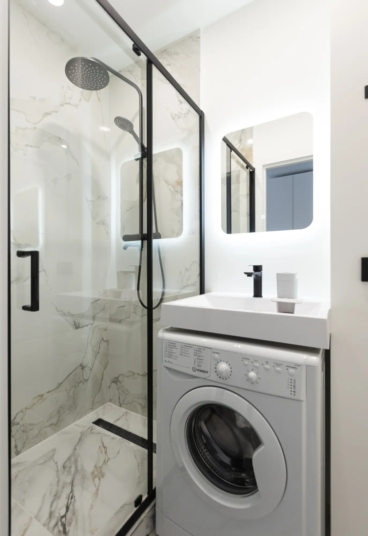 Апартаменты 4 Комфортно И Точка на Кржижановского 14к1