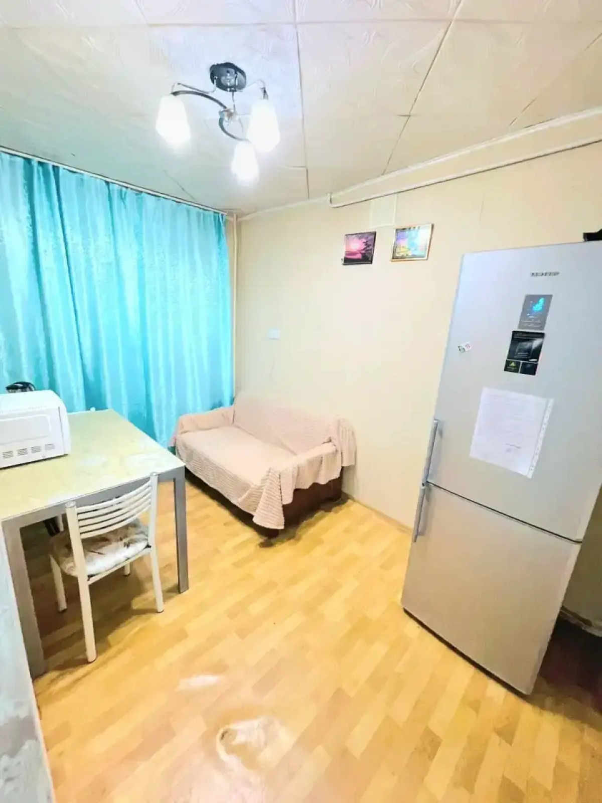 Na Zaparina 137A Apartments