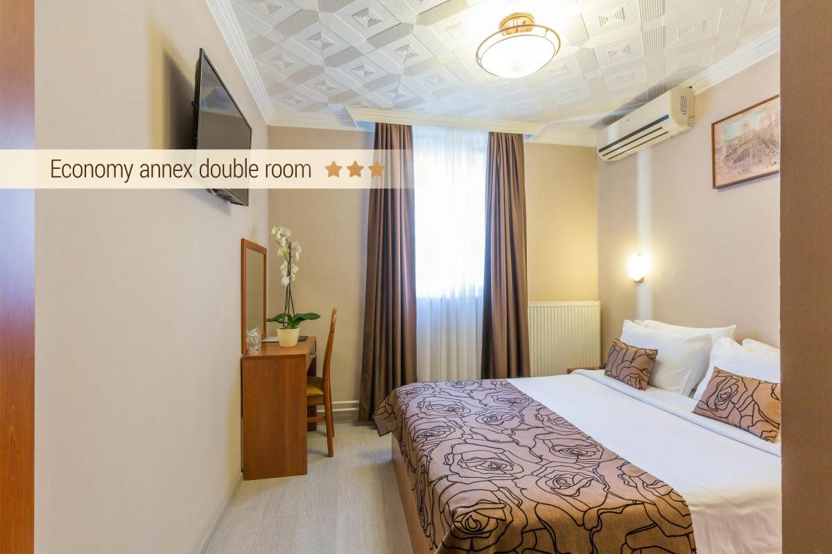 Отель Belgrade City