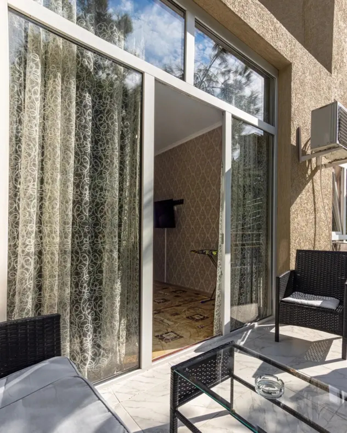 Квартира на Декабристов 17