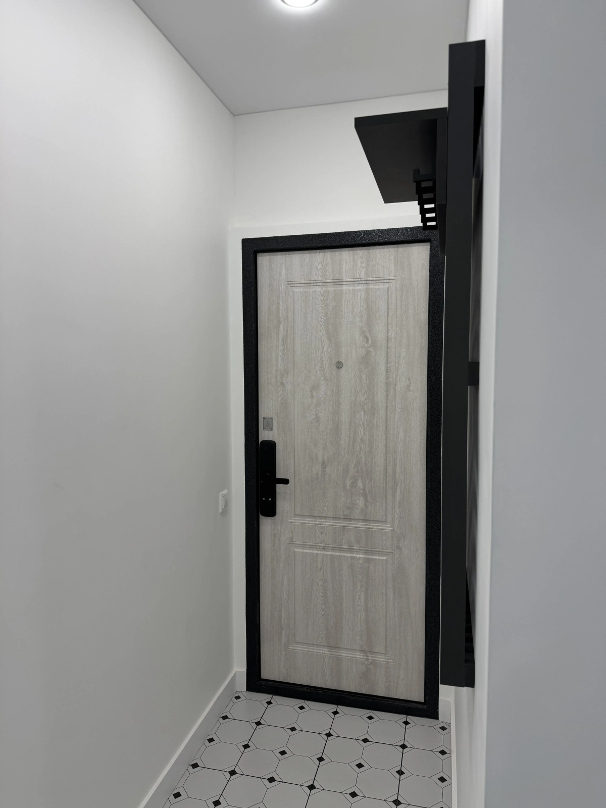 Квартира Стильная у метро Akadem