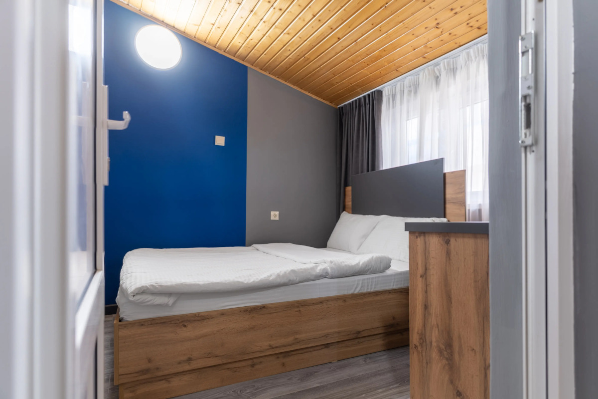 Отель Максим Парк-Лоо