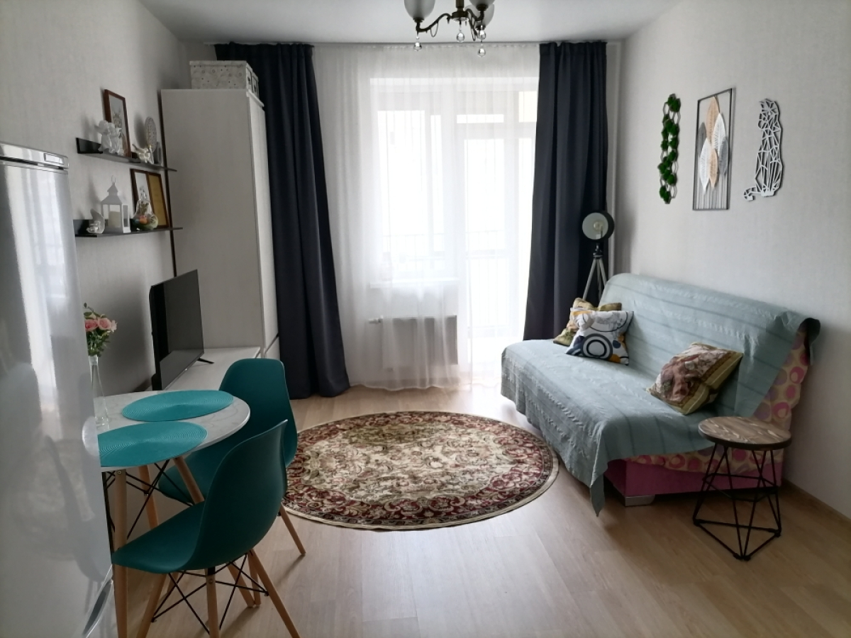 Квартира на Азина 25