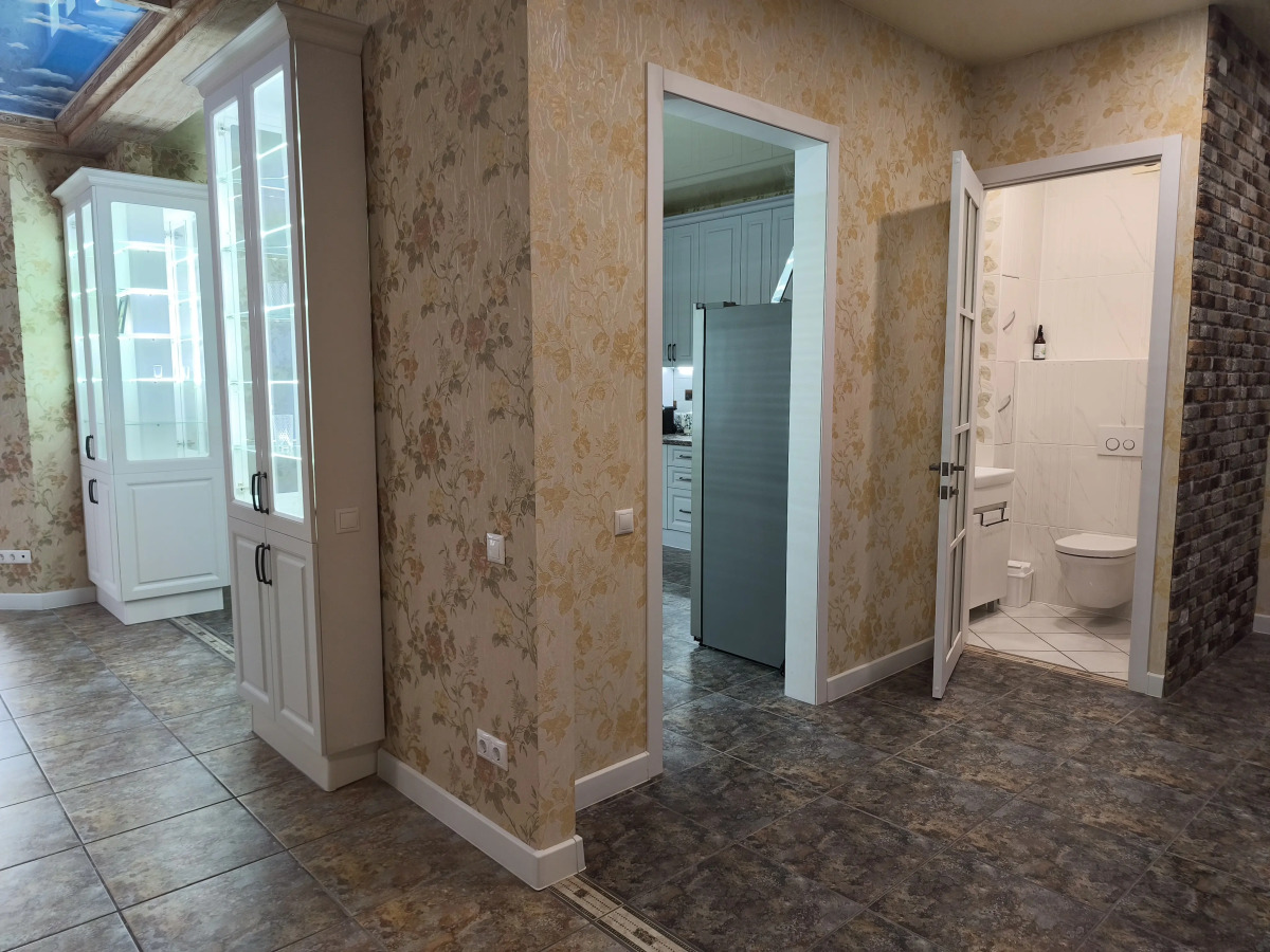 Квартира просторная на Богдана Хмельницкого