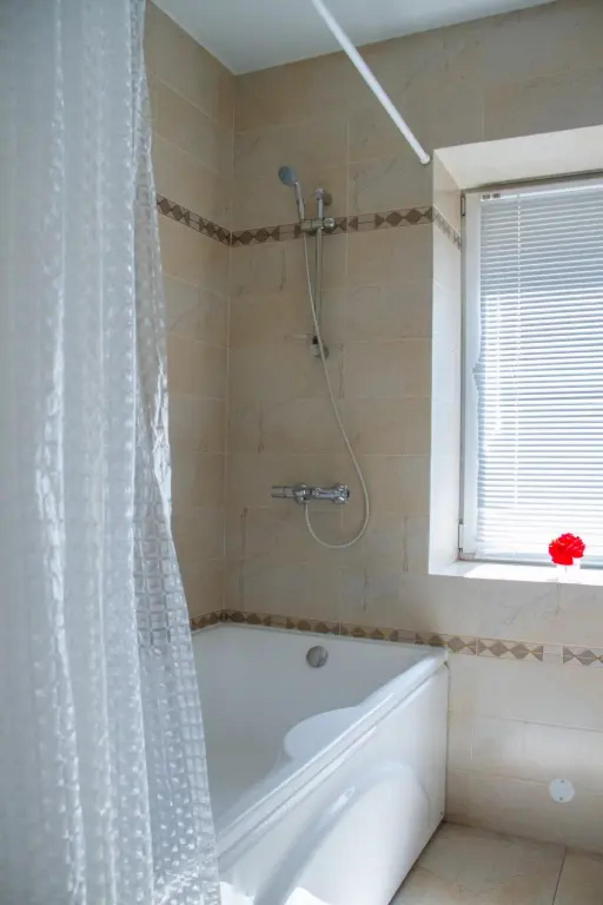 Апартаменты Сибирские номера Улучшенные - стиль и комфорт в историческом центре города