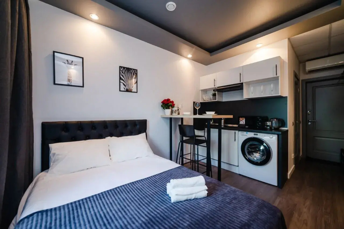 Апартаменты Мантулинская 10 (04)