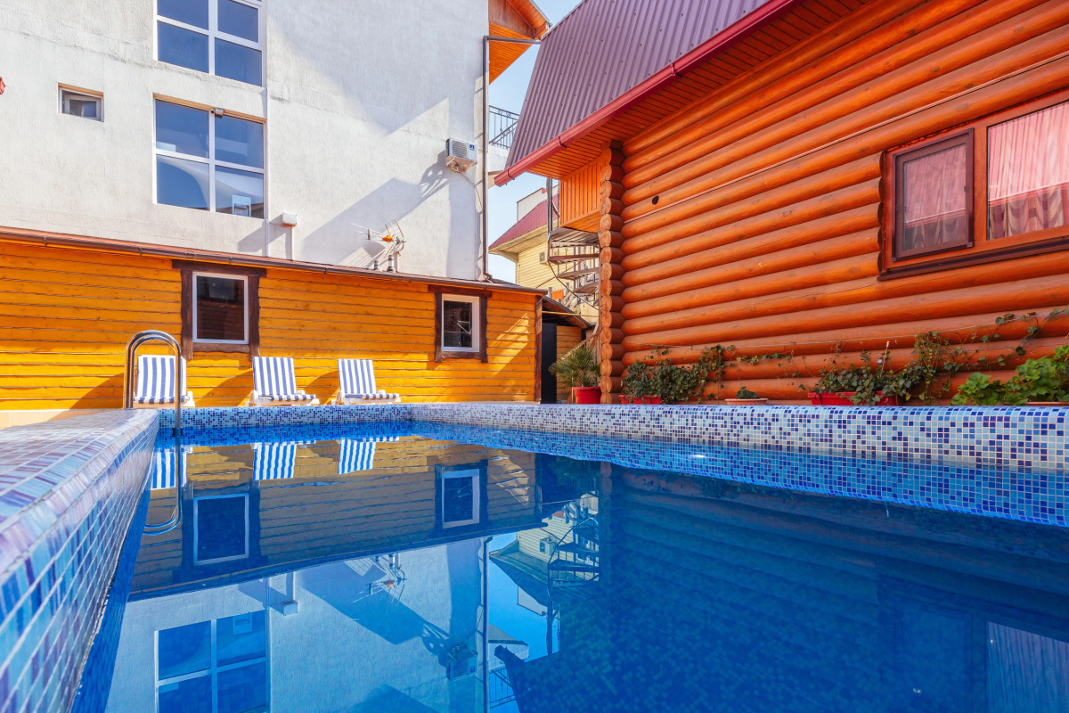 Aprelskie Tezisy Guest House