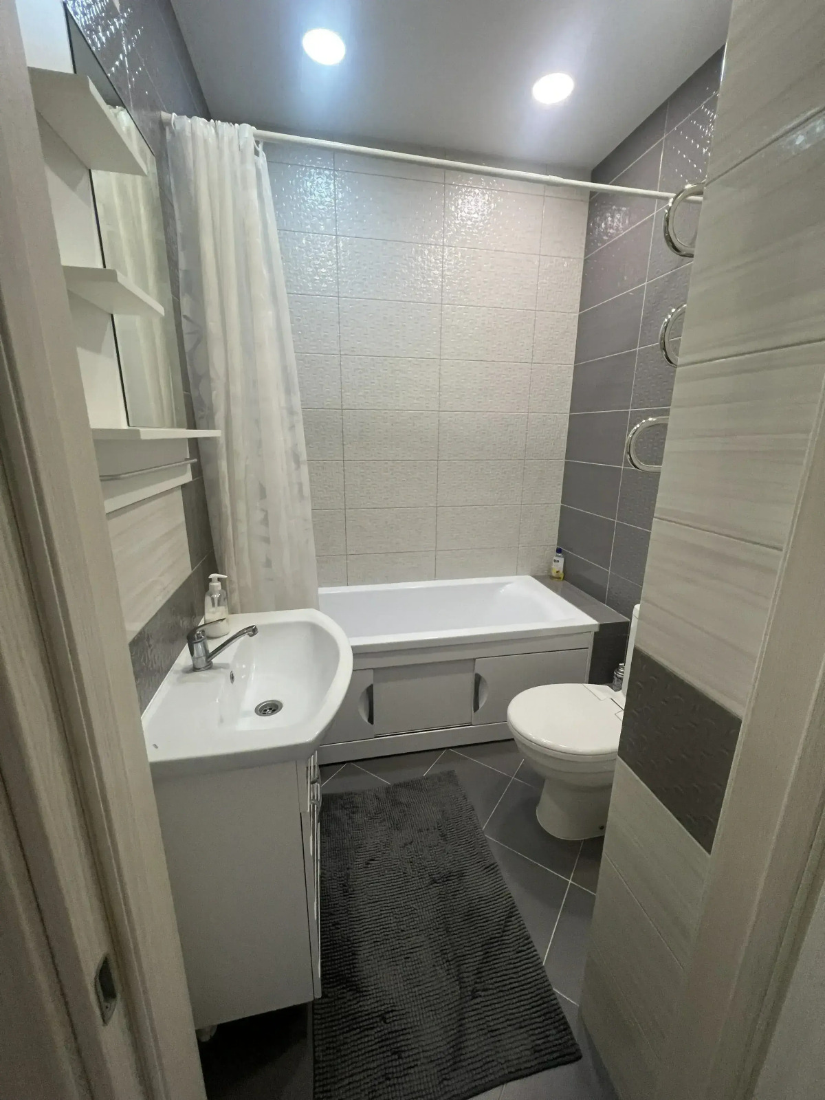 Апартаменты с видом на сосновый лес