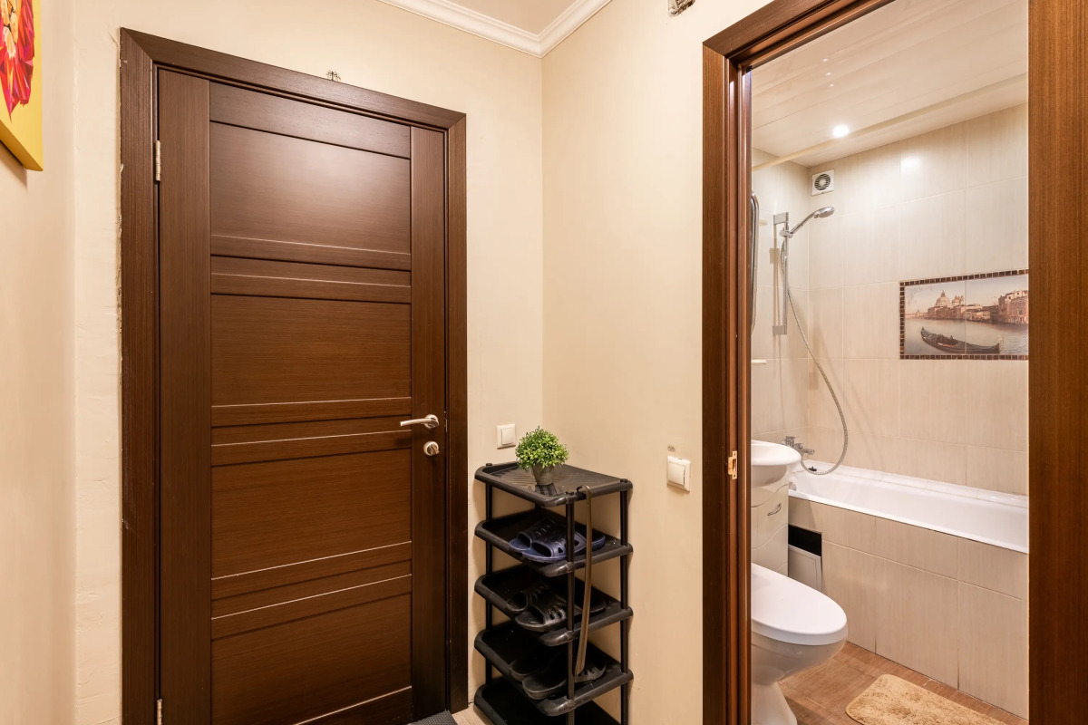 Квартира Просторная двухкомнатная Natali у парка Зюзино