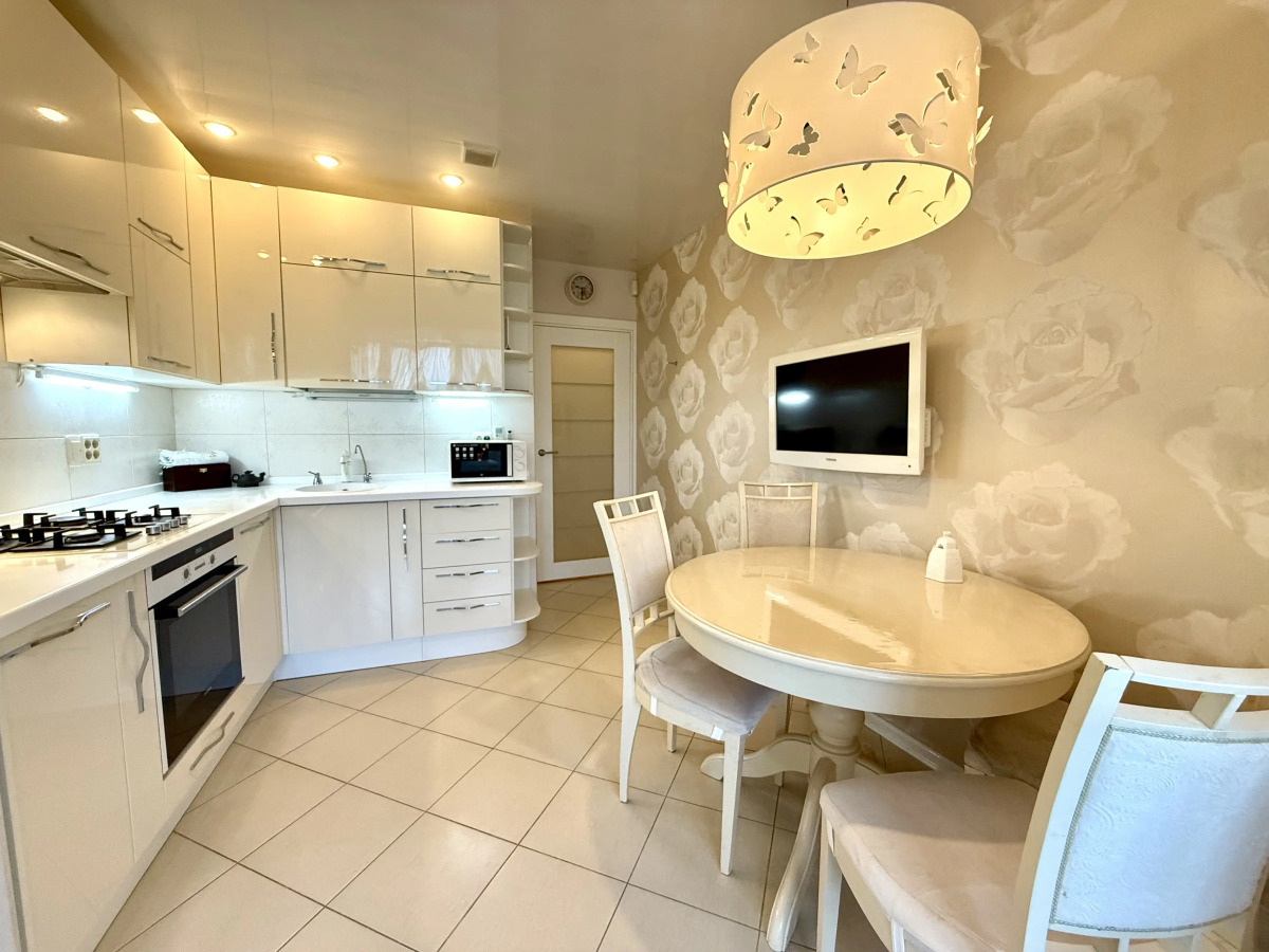 Апартаменты Родионова 199/2