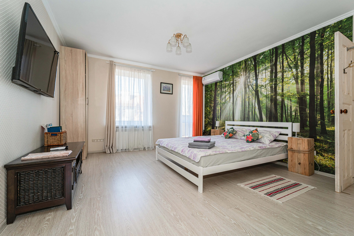 Апартаменты на пешеходной улице с 2-мя спальнями