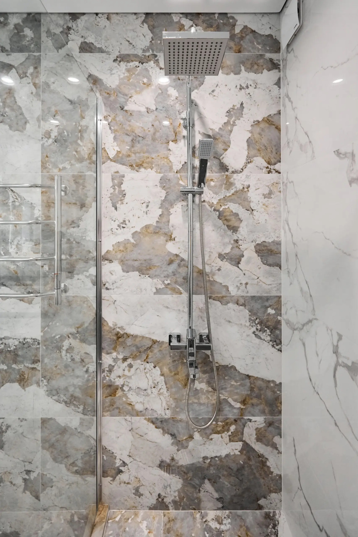 Квартира Двухкомнатная квартира возле центральной больницы