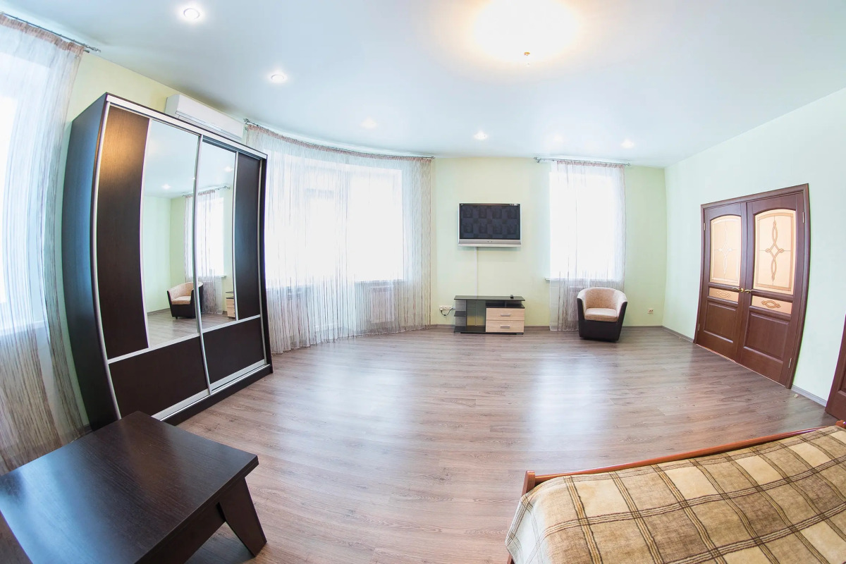 Апартаменты Saratov Lights на Мичурина 47