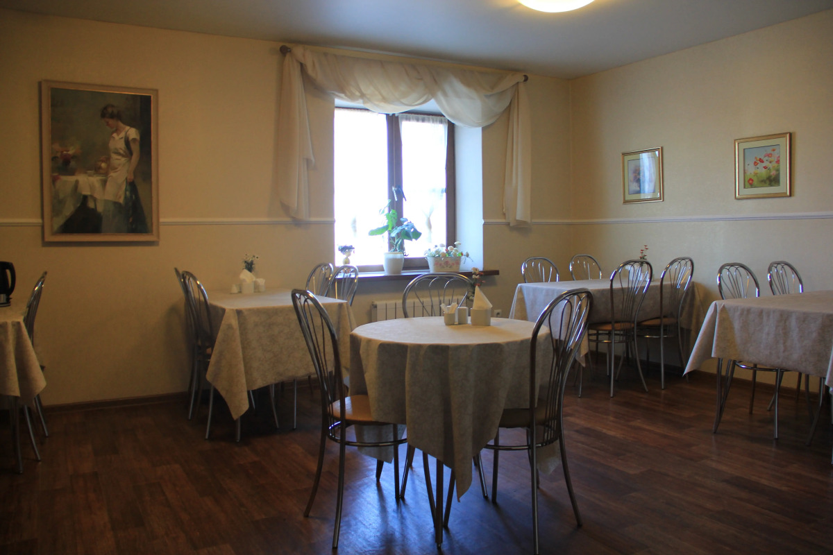 Отель Два крыла