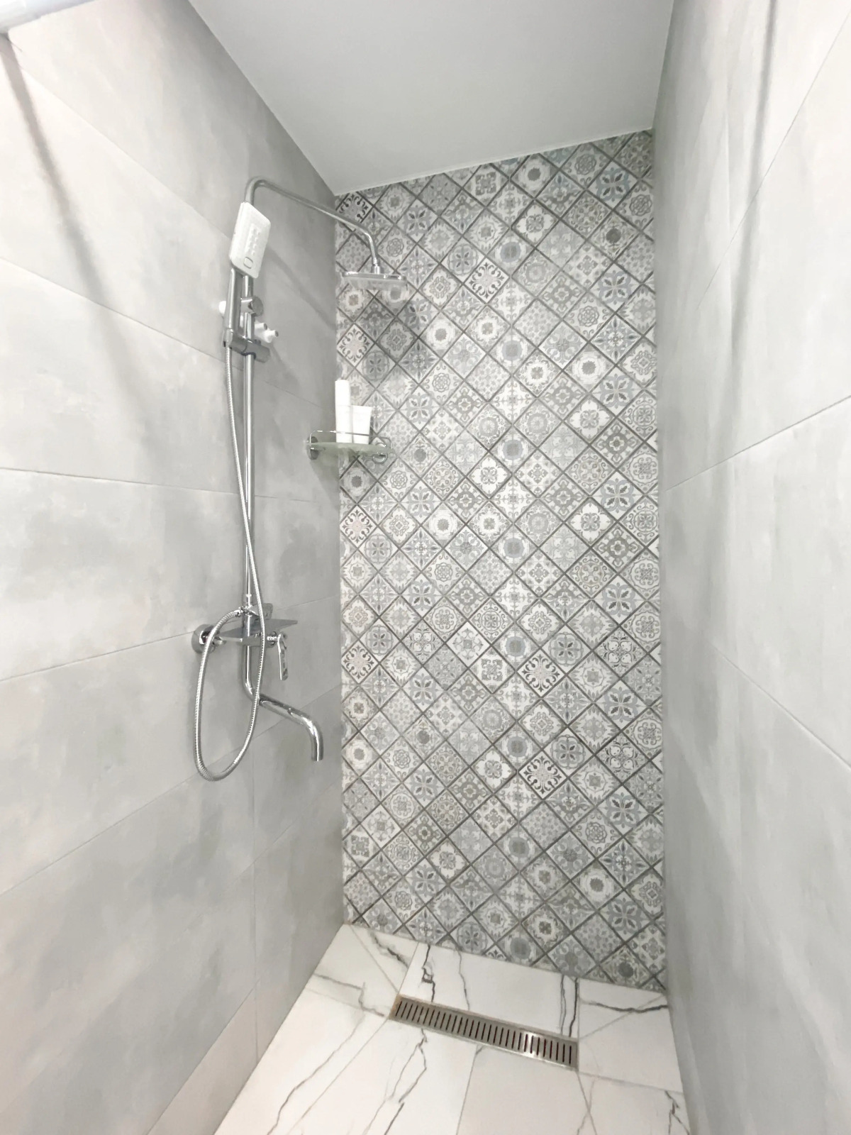 Апартаменты-студия 30 кв.м. с двуспальным диваном и балконом, с 3 по 6 этаж