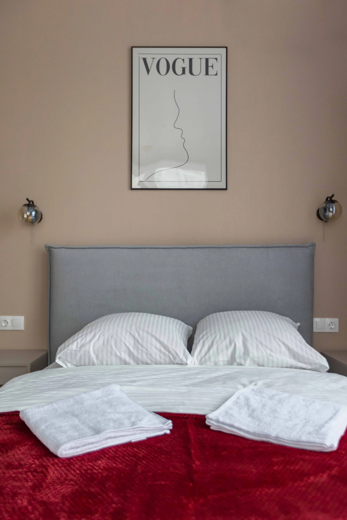 Апартаменты студия на Летчика Грицевца