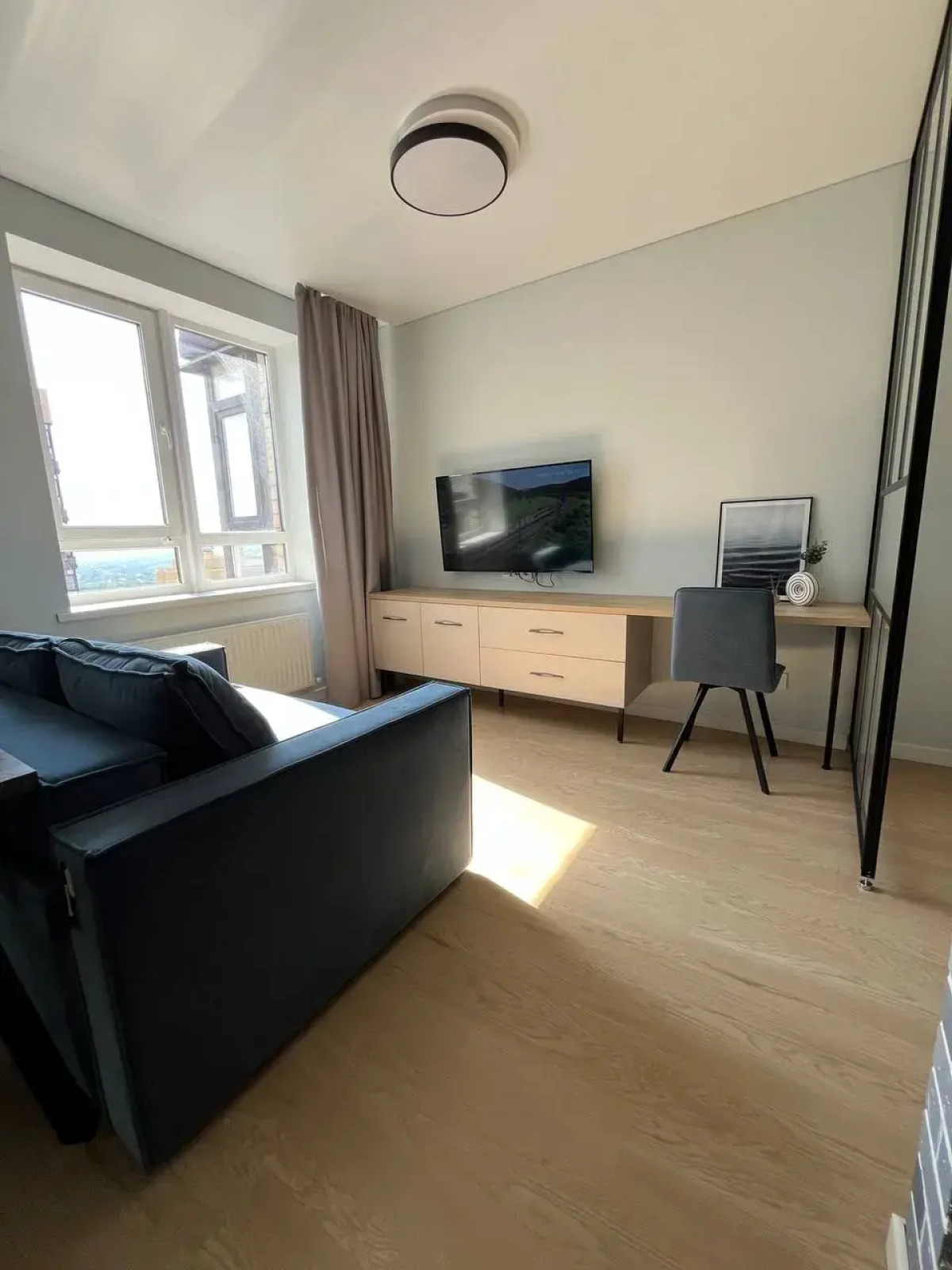 Апартаменты просторные Эль Апарт с стильным ремонтом и видом на Ростове